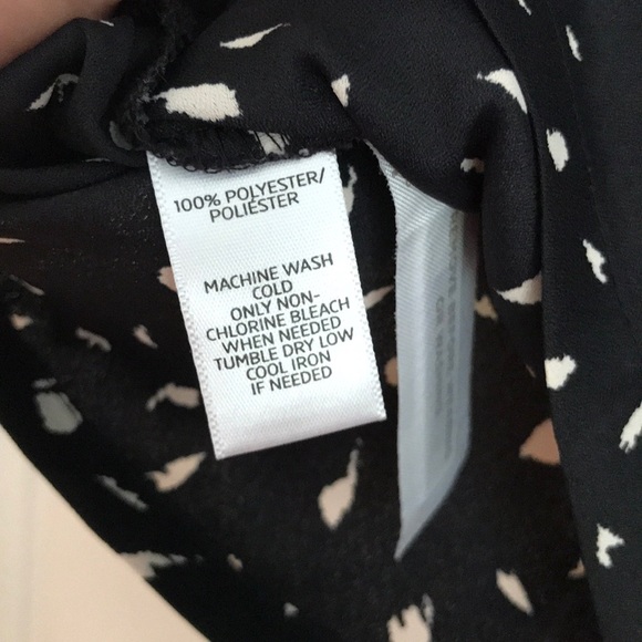 Loft Black and Tab Blouse SP - Picture 5 of 5